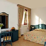 Hotel La Azzurra *